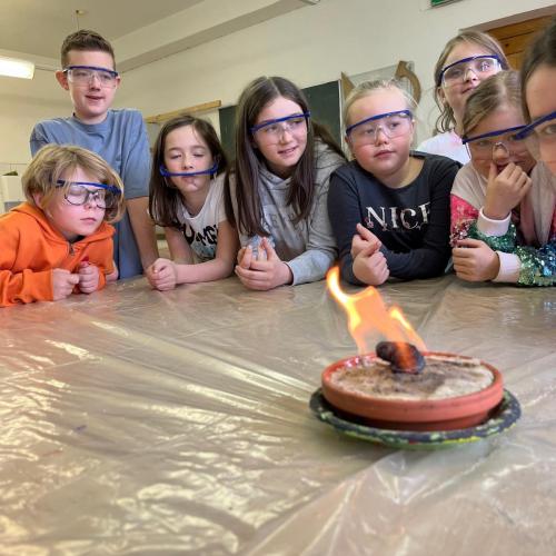 Experimente mit Feuer, Wasser und Luft