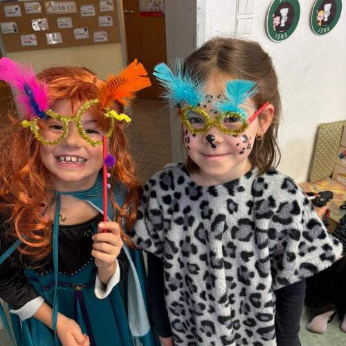 Verkleidete Kinder am Faschingsdienstag